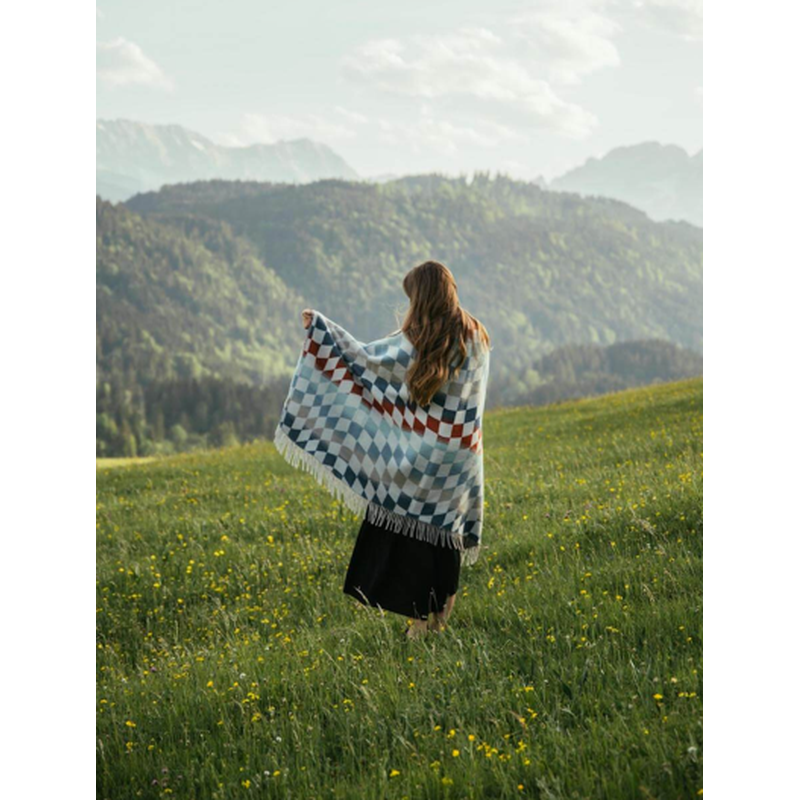 CAPELLA Checkered Blanket - Oceanside