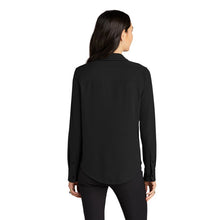 Load image into Gallery viewer, NEW CAPELLA Mercer+Mettle™ Women&#39;s Stretch Crepe Long Sleeve Camp Blouse - Deep Black
